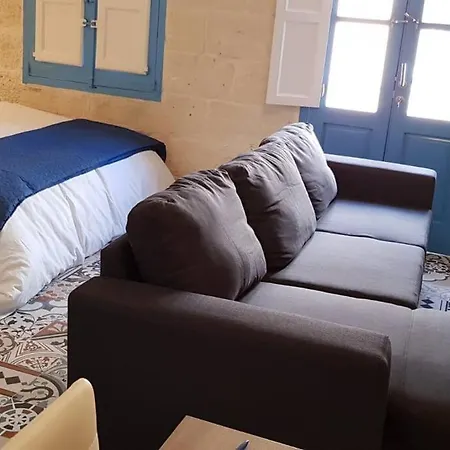Nicely Furnished Studio Apt In Floriana