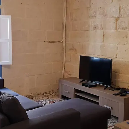 Apartman Nicely Furnished Studio Apt In Floriana